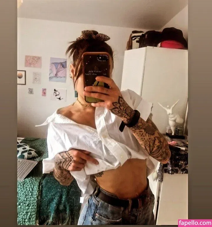 Lois Pacitto Onlyfans Photo Gallery 