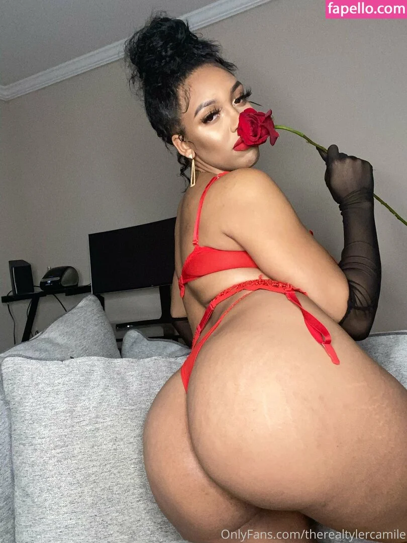 Therealtylercamile Onlyfans Photo Gallery 