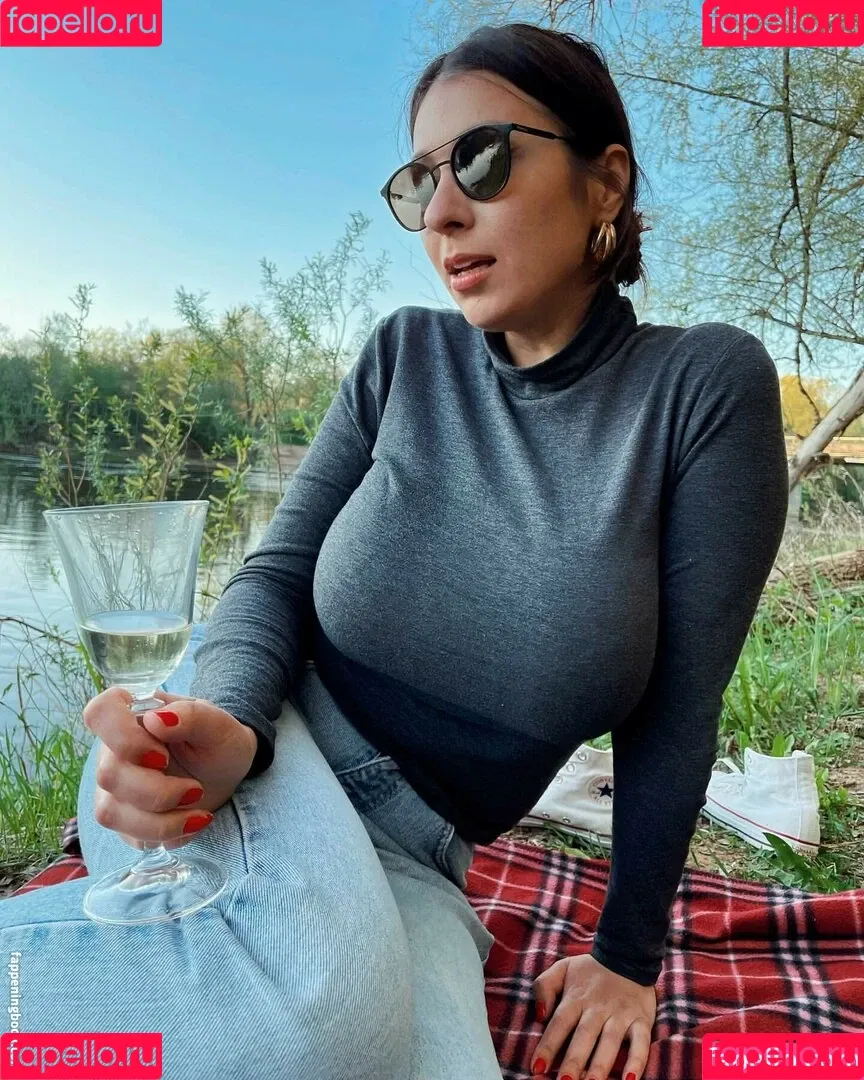 Giulia Daqna Onlyfans Photo Gallery 