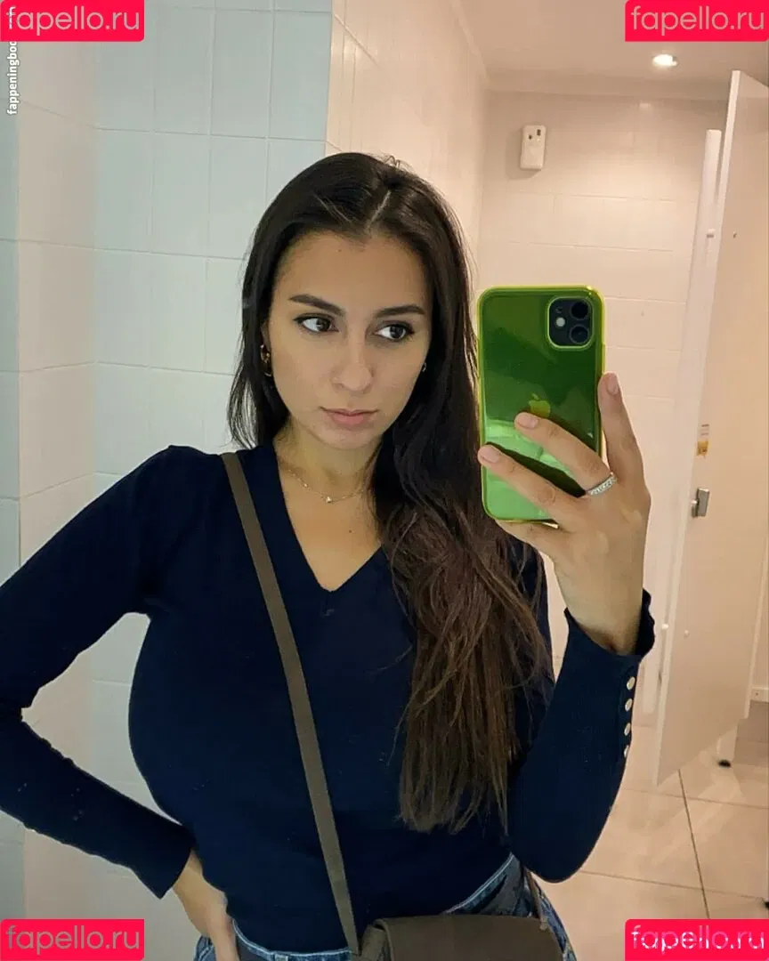 Giulia Daqna Onlyfans Photo Gallery 