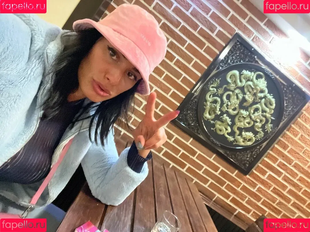 Giulia Daqna Onlyfans Photo Gallery 