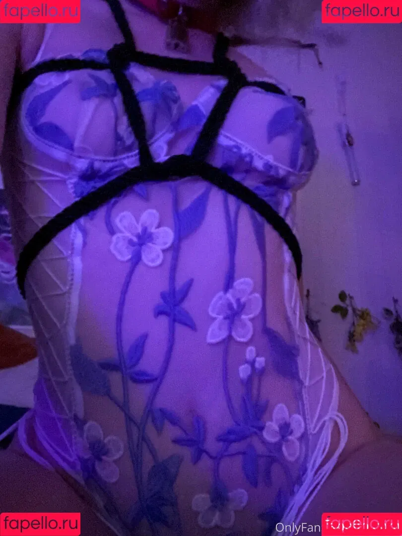 elle.chu Onlyfans Photo Gallery 