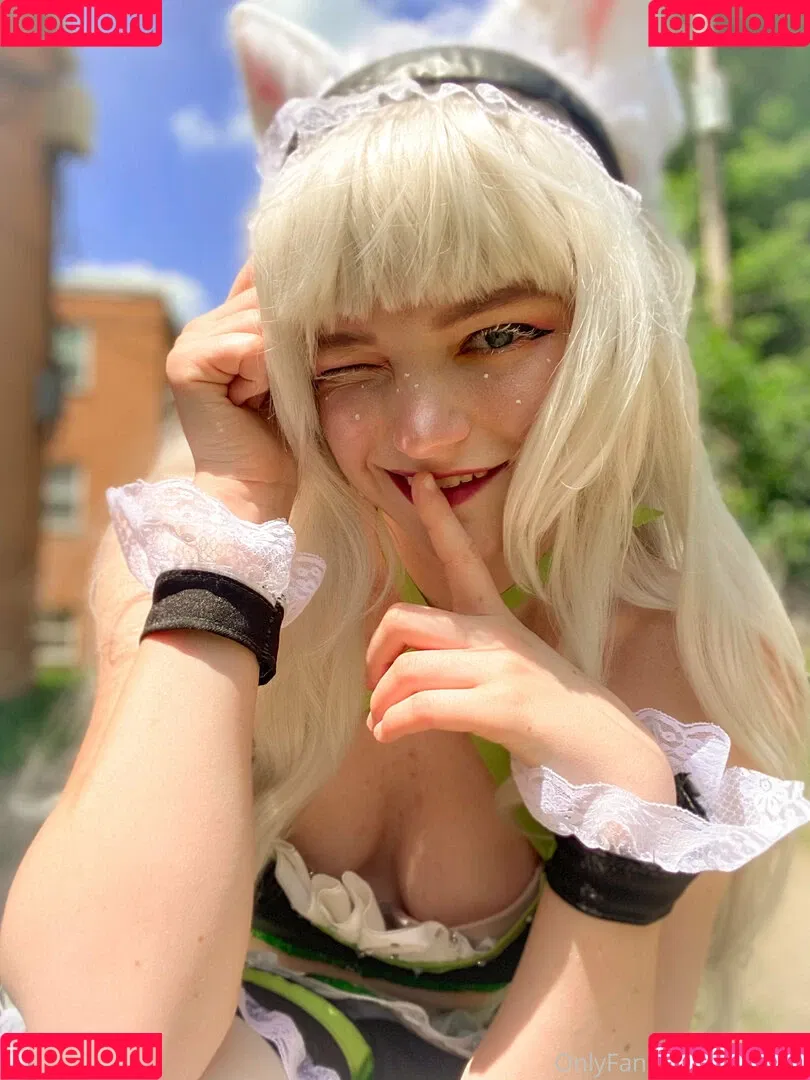elle.chu Onlyfans Photo Gallery 
