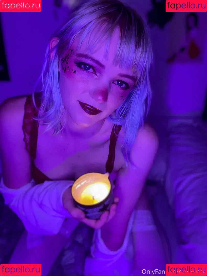 elle.chu Onlyfans Photo Gallery 