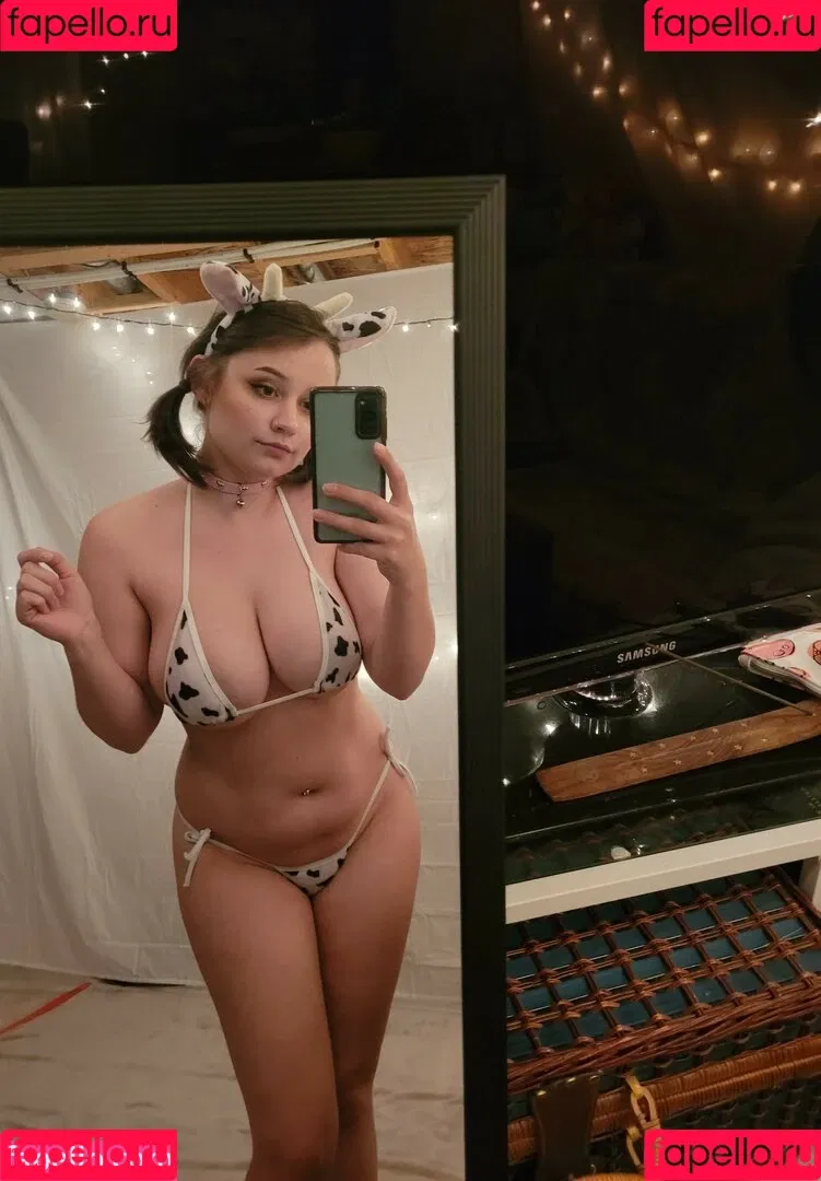 MidnightVulpi Onlyfans Photo Gallery 