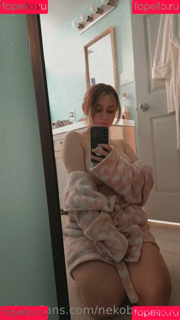 MidnightVulpi Onlyfans Photo Gallery 