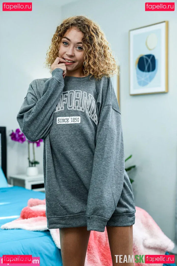 Allie Addison Onlyfans Photo Gallery 