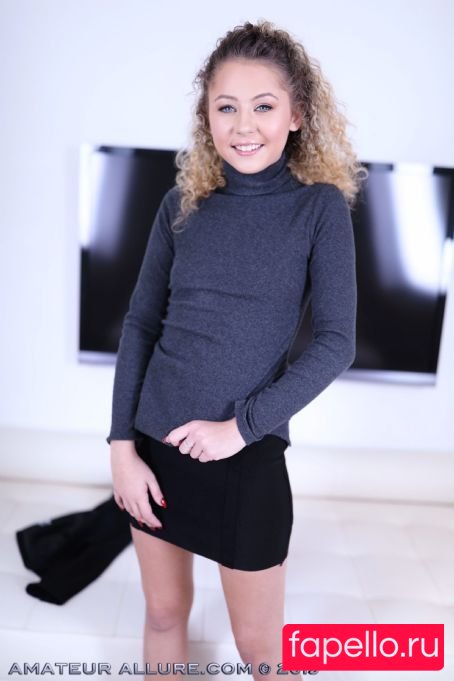 Allie Addison Onlyfans Photo Gallery 