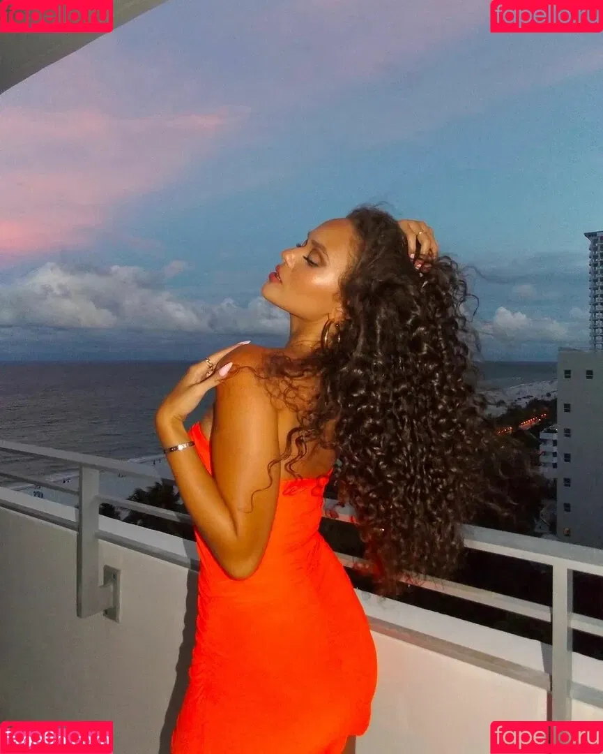 Madison Pettis Onlyfans Photo Gallery 