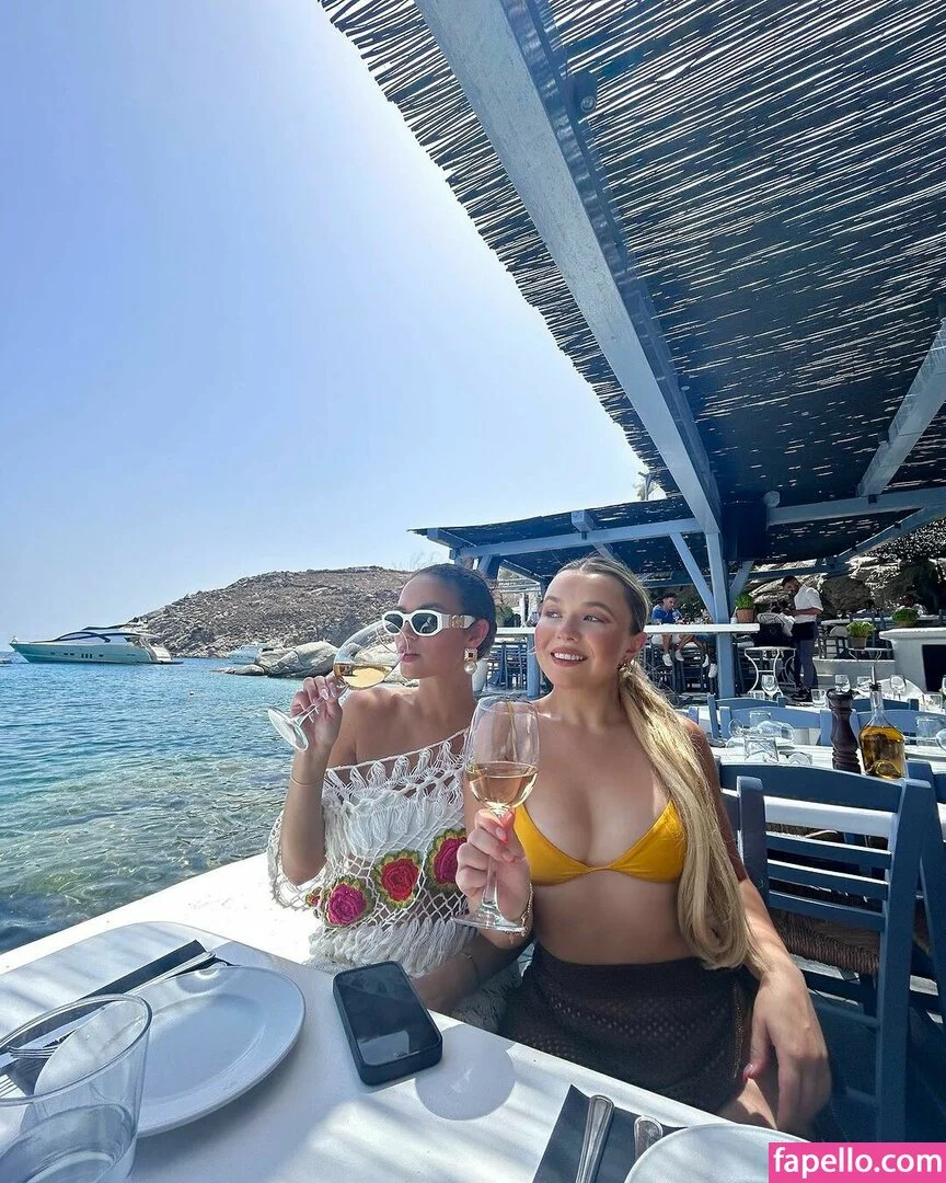 Madison Pettis Onlyfans Photo Gallery 