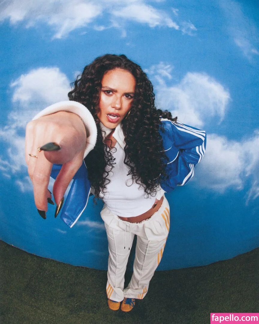 Madison Pettis Onlyfans Photo Gallery 