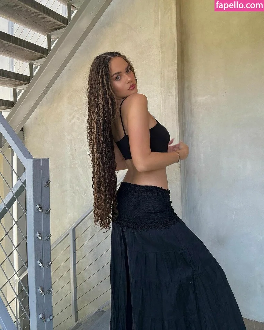 Madison Pettis Onlyfans Photo Gallery 