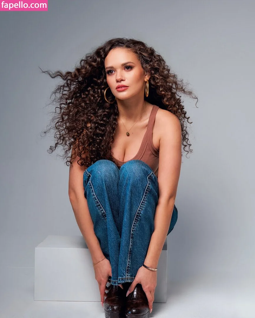 Madison Pettis Onlyfans Photo Gallery 