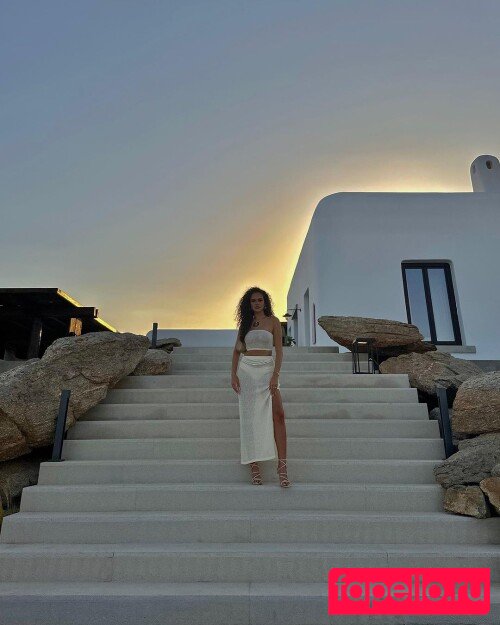 Madison Pettis Onlyfans Photo Gallery 