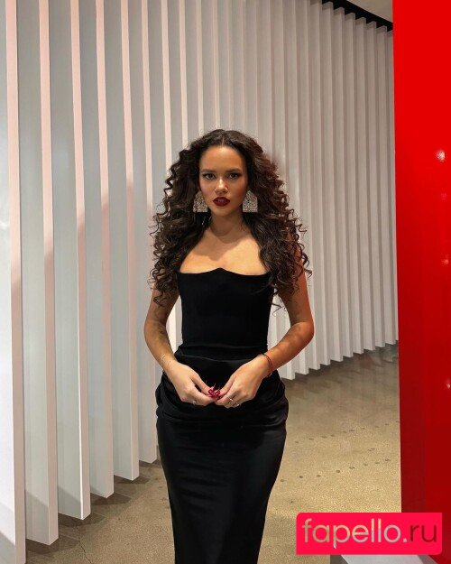 Madison Pettis Onlyfans Photo Gallery 