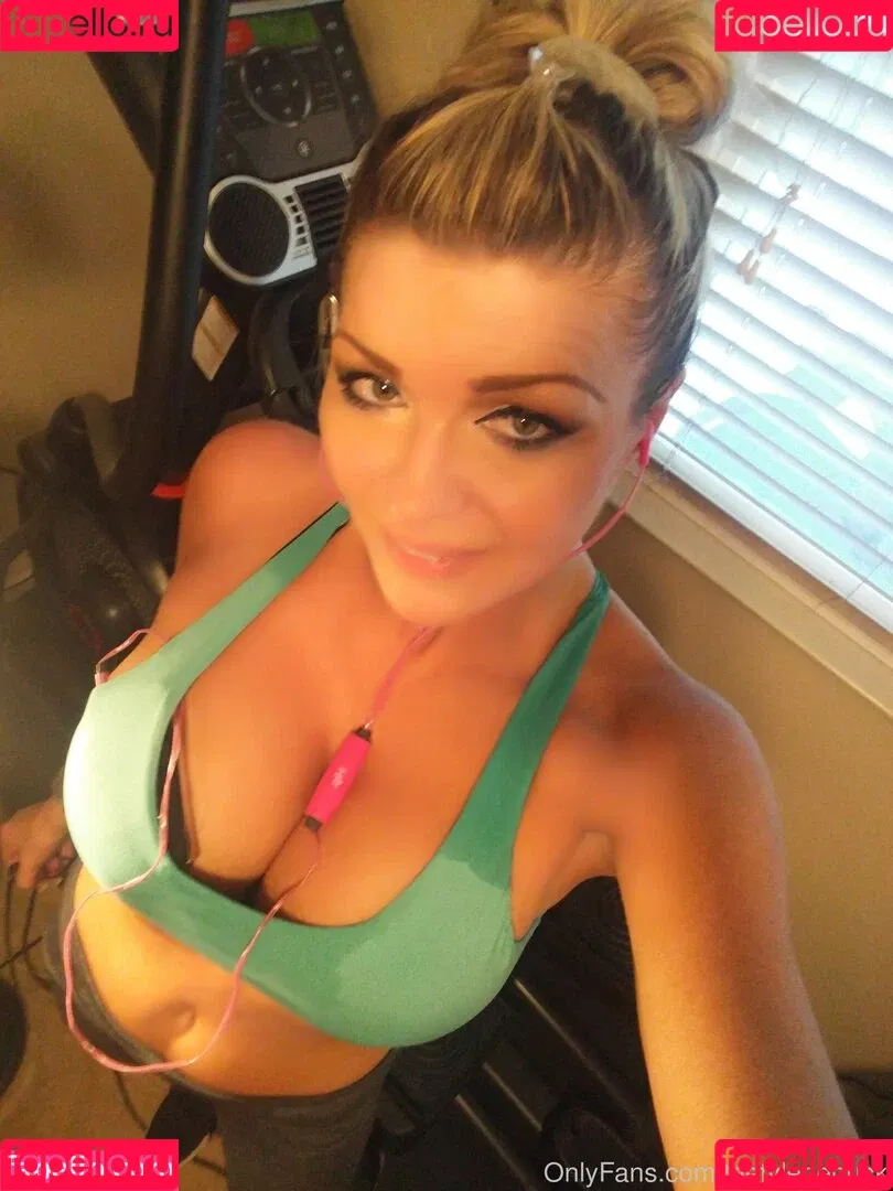 Tylene Buck Onlyfans Photo Gallery 