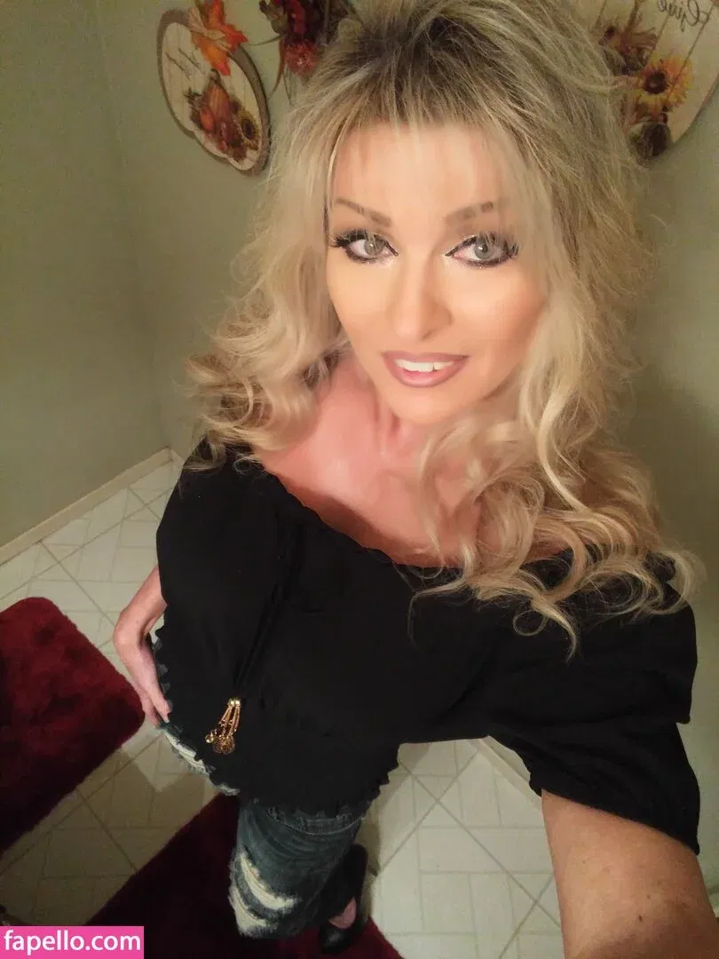 Tylene Buck Onlyfans Photo Gallery 