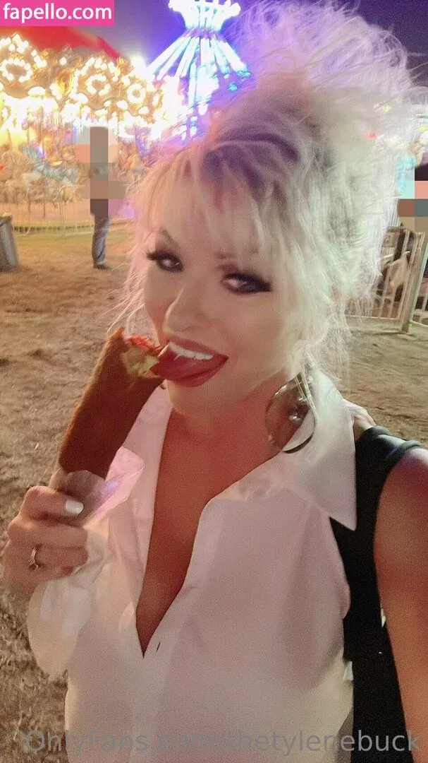 Tylene Buck Onlyfans Photo Gallery 