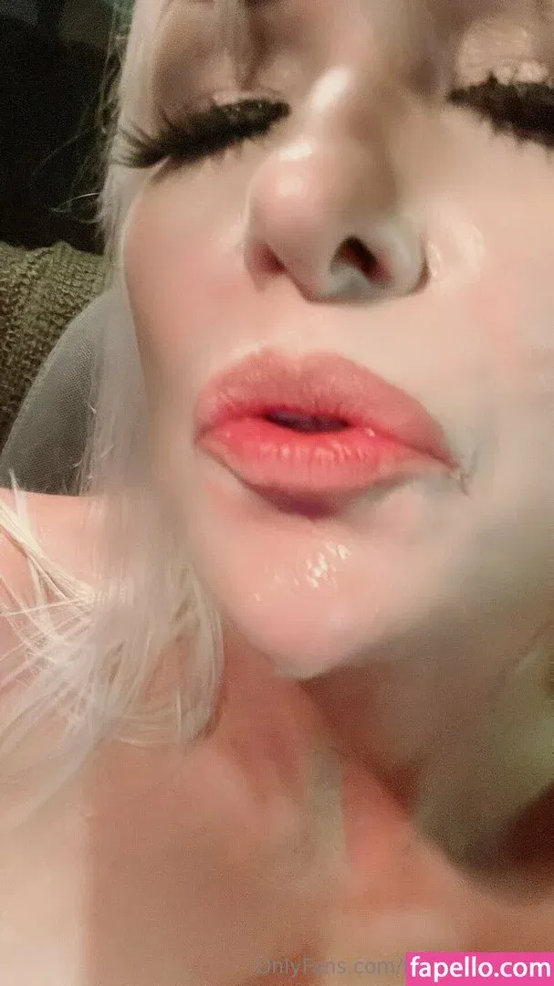 Tylene Buck Onlyfans Photo Gallery 