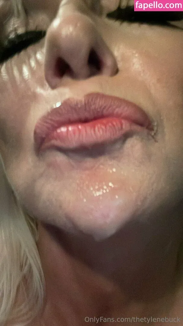 Tylene Buck Onlyfans Photo Gallery 