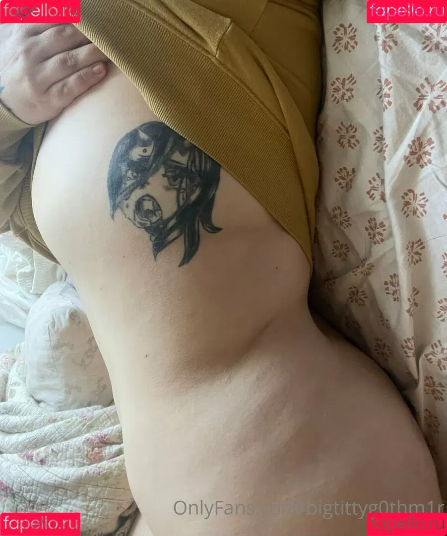 bigtittyg0thm1r Onlyfans Photo Gallery 