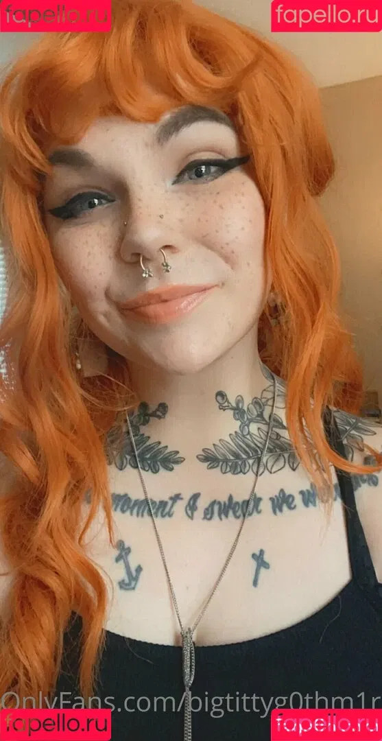 bigtittyg0thm1r Onlyfans Photo Gallery 