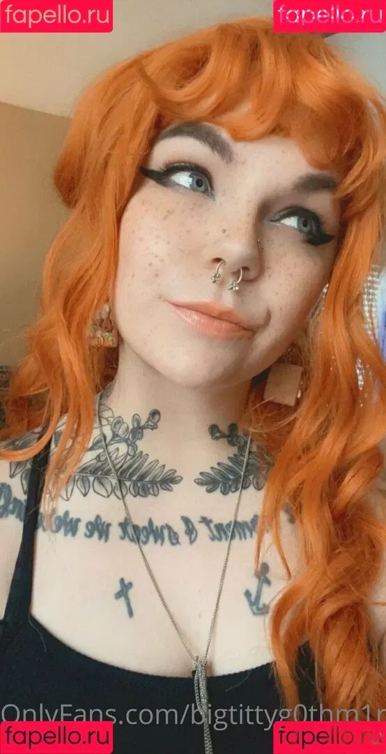 bigtittyg0thm1r Onlyfans Photo Gallery 