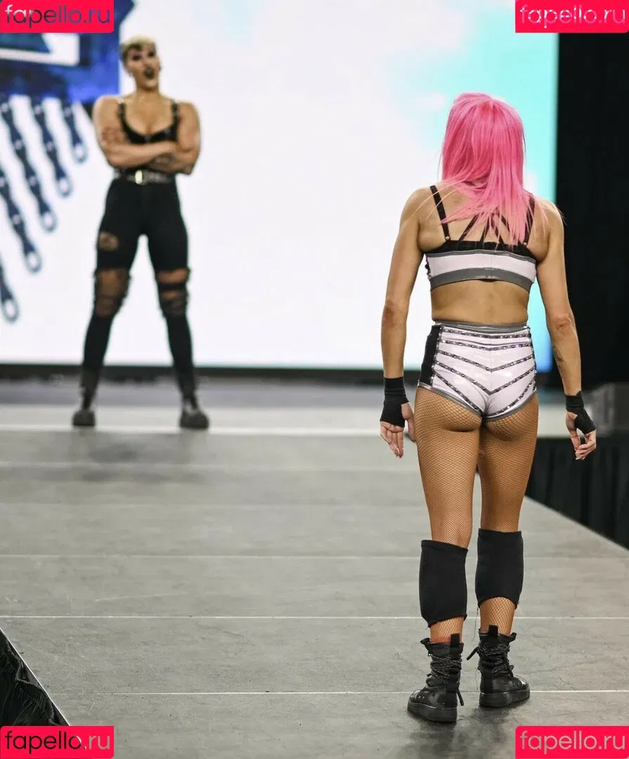 Dakota Kai Onlyfans Photo Gallery 