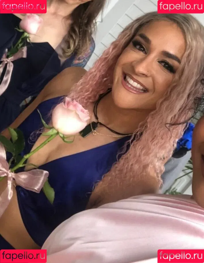 Dakota Kai Onlyfans Photo Gallery 