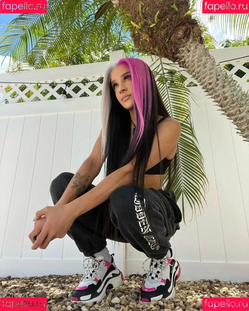 Dakota Kai Onlyfans Photo Gallery 