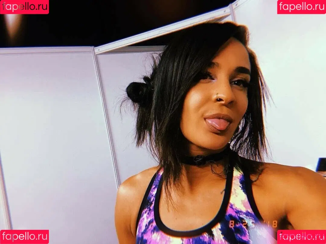 Dakota Kai Onlyfans Photo Gallery 