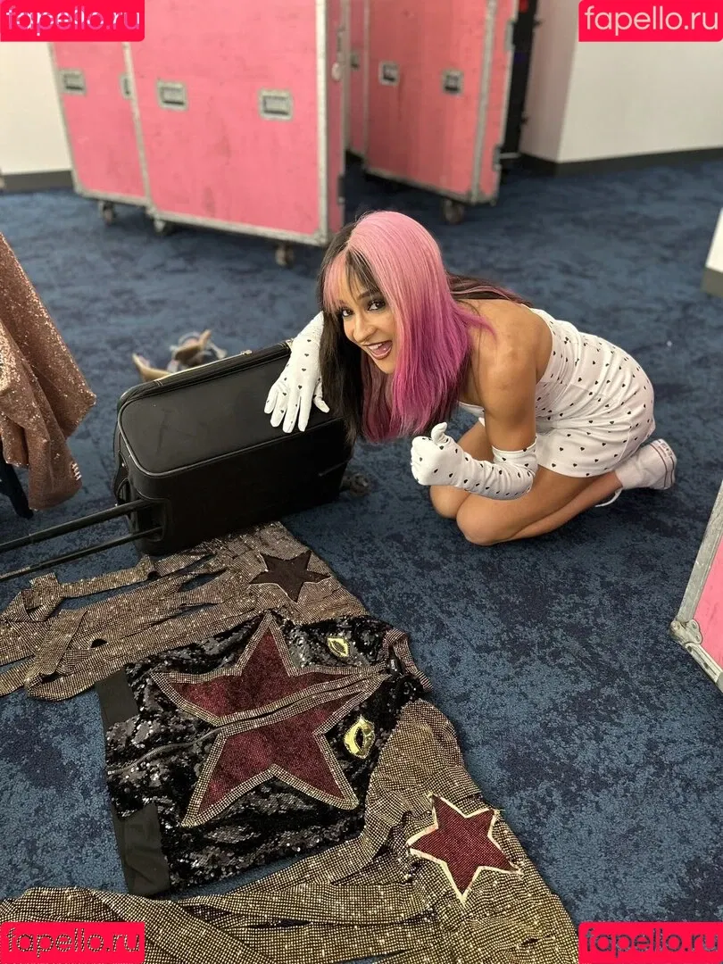 Dakota Kai Onlyfans Photo Gallery 