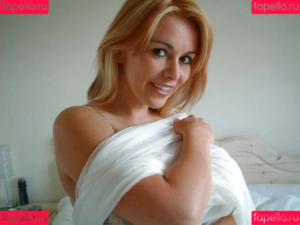 Kelly Burgess Onlyfans Photo Gallery 