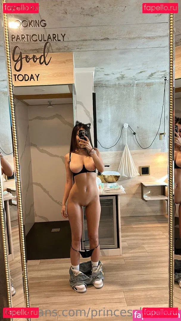 Princess Mary Onlyfans Photo Gallery 