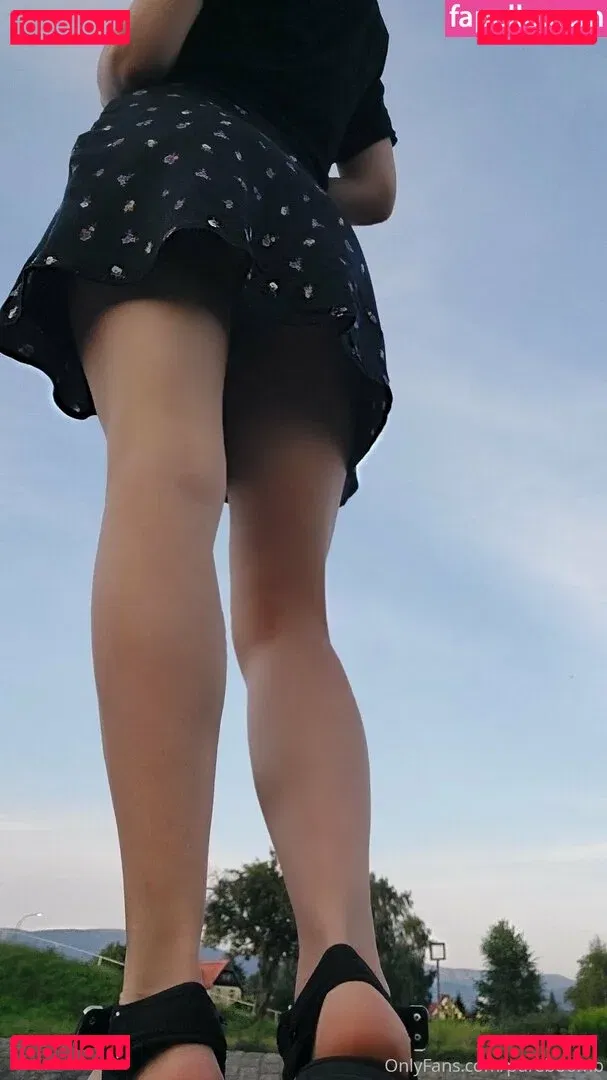 pure_carlyy Onlyfans Photo Gallery 