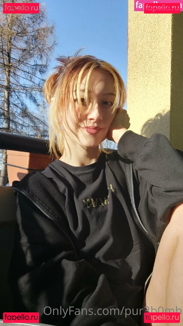 pure_carlyy Onlyfans Photo Gallery 