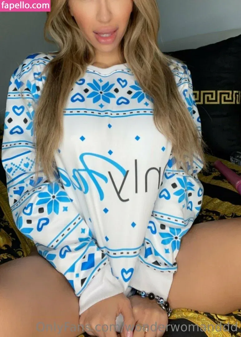 wonderwomanddd Onlyfans Photo Gallery 