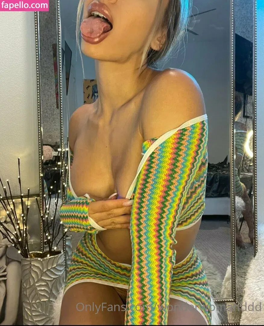 wonderwomanddd Onlyfans Photo Gallery 