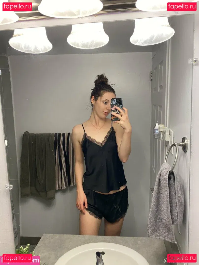 nadiafoxx69 Onlyfans Photo Gallery 