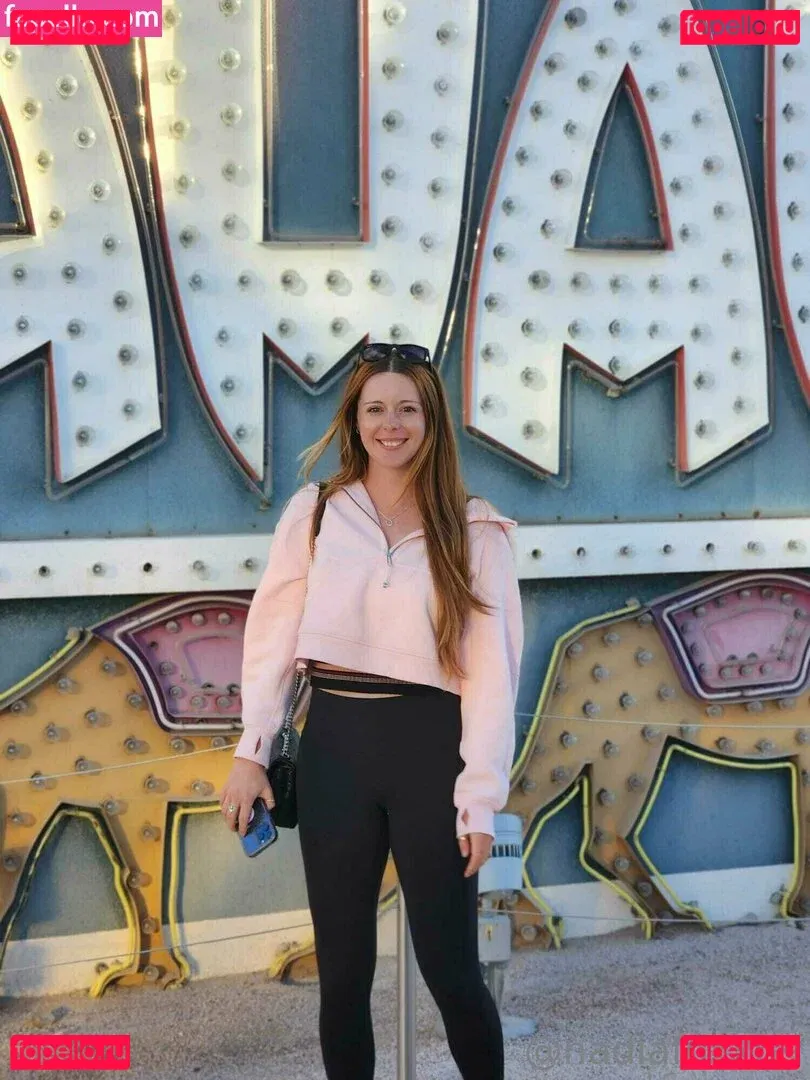 nadiafoxx69 Onlyfans Photo Gallery 