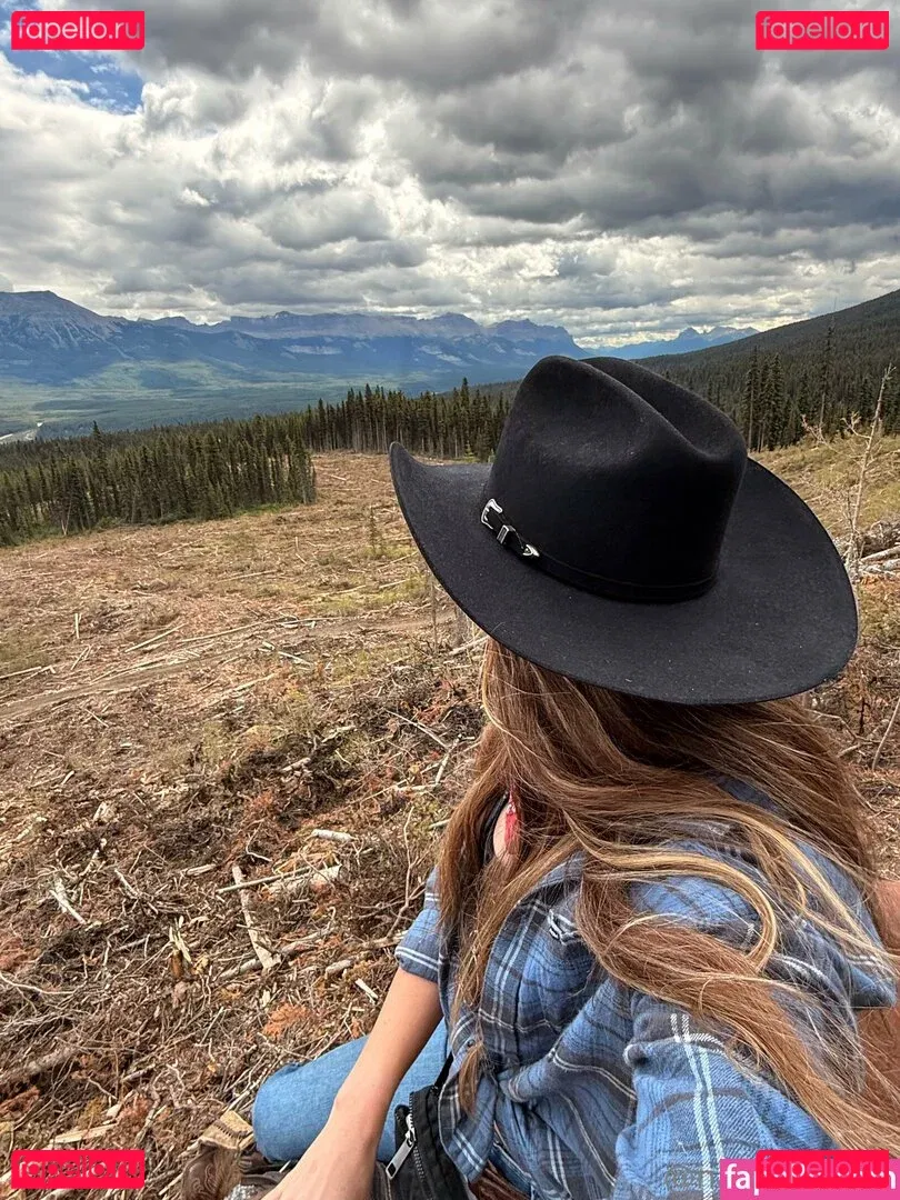 nadiafoxx69 Onlyfans Photo Gallery 