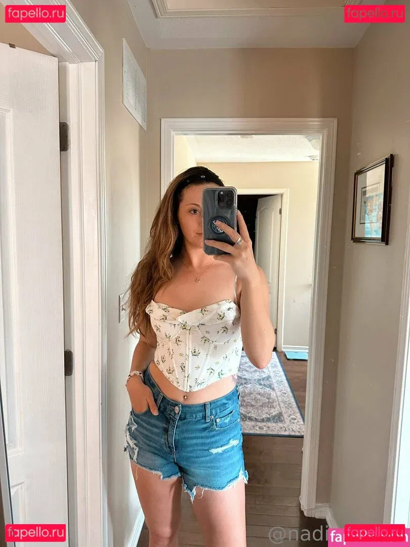 nadiafoxx69 Onlyfans Photo Gallery 