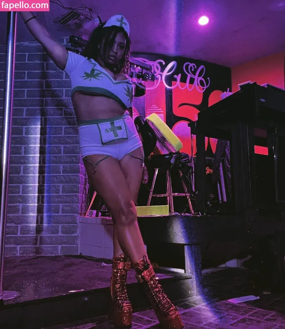 theProfessorGAIA Onlyfans Photo Gallery 