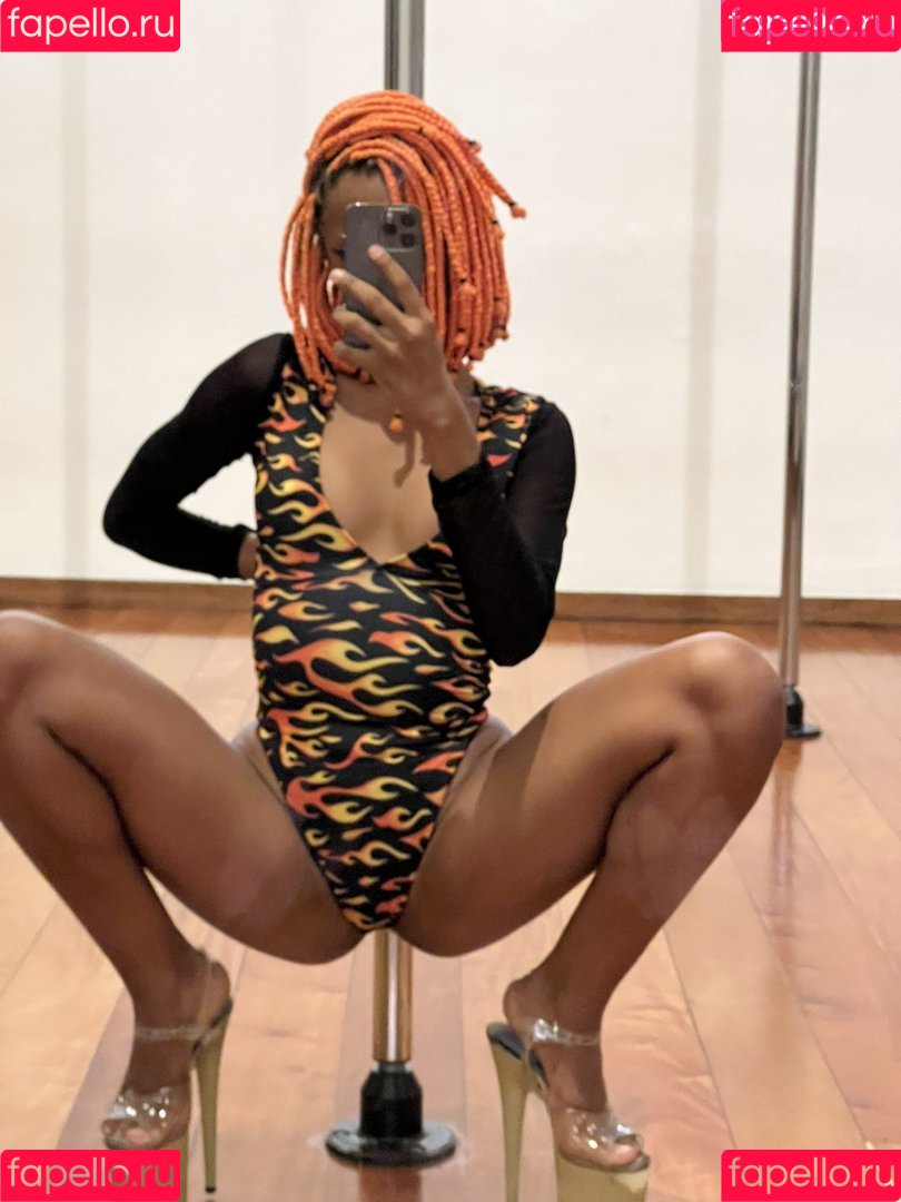 Muse Maya Onlyfans Photo Gallery 