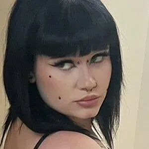 trinbxby Onlyfans Photo Gallery 