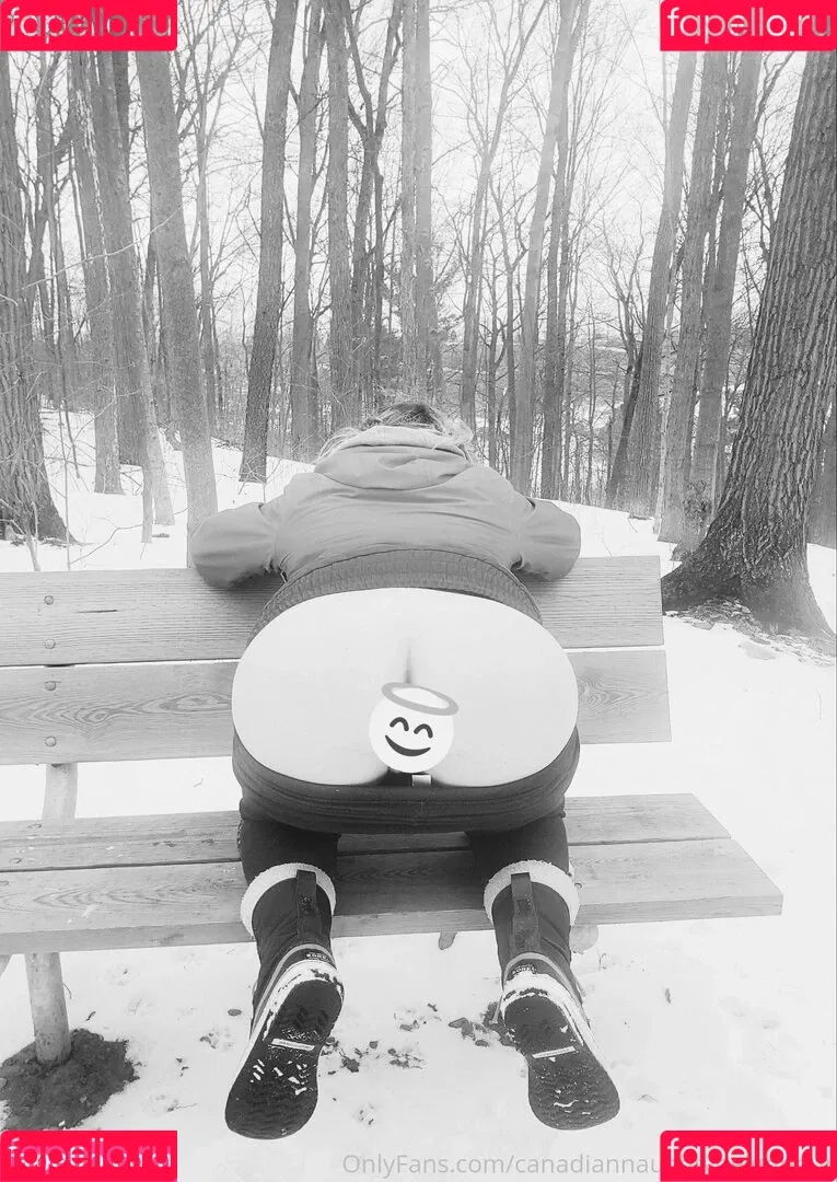 canadiannaughtyneighbour Onlyfans Photo Gallery 
