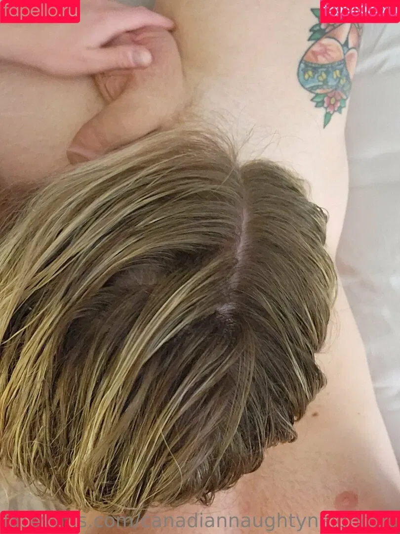 canadiannaughtyneighbour Onlyfans Photo Gallery 