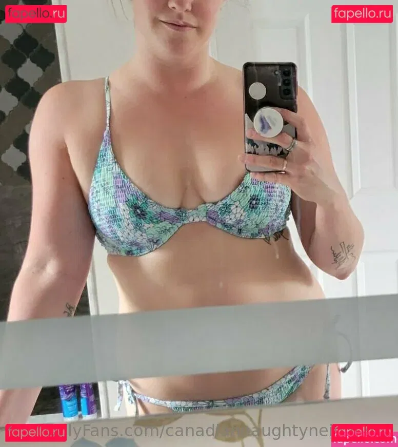canadiannaughtyneighbour Onlyfans Photo Gallery 