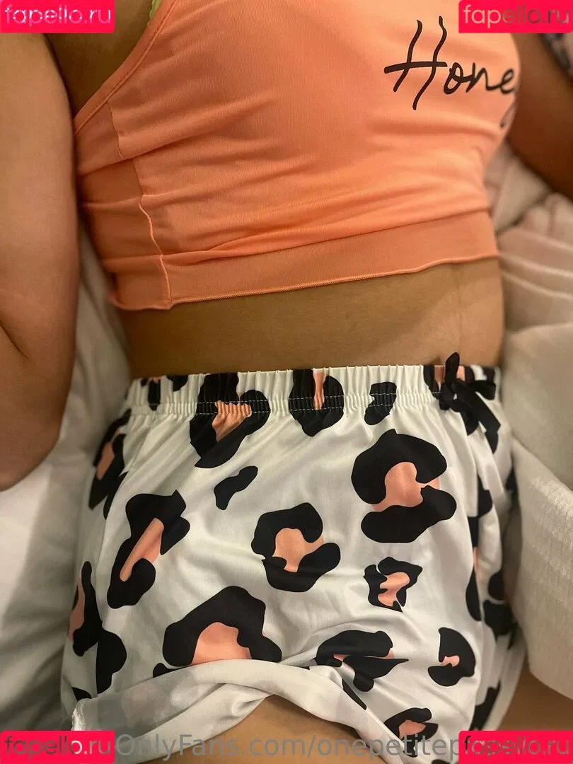 onepetitepussycat Onlyfans Photo Gallery 