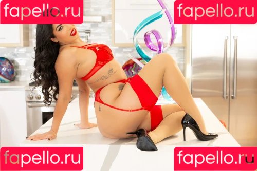 Lizzie Grey Onlyfans Photo Gallery 